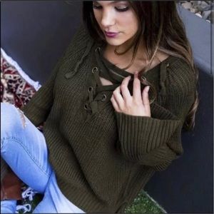 Lace up rib bellflower sleeve sweater